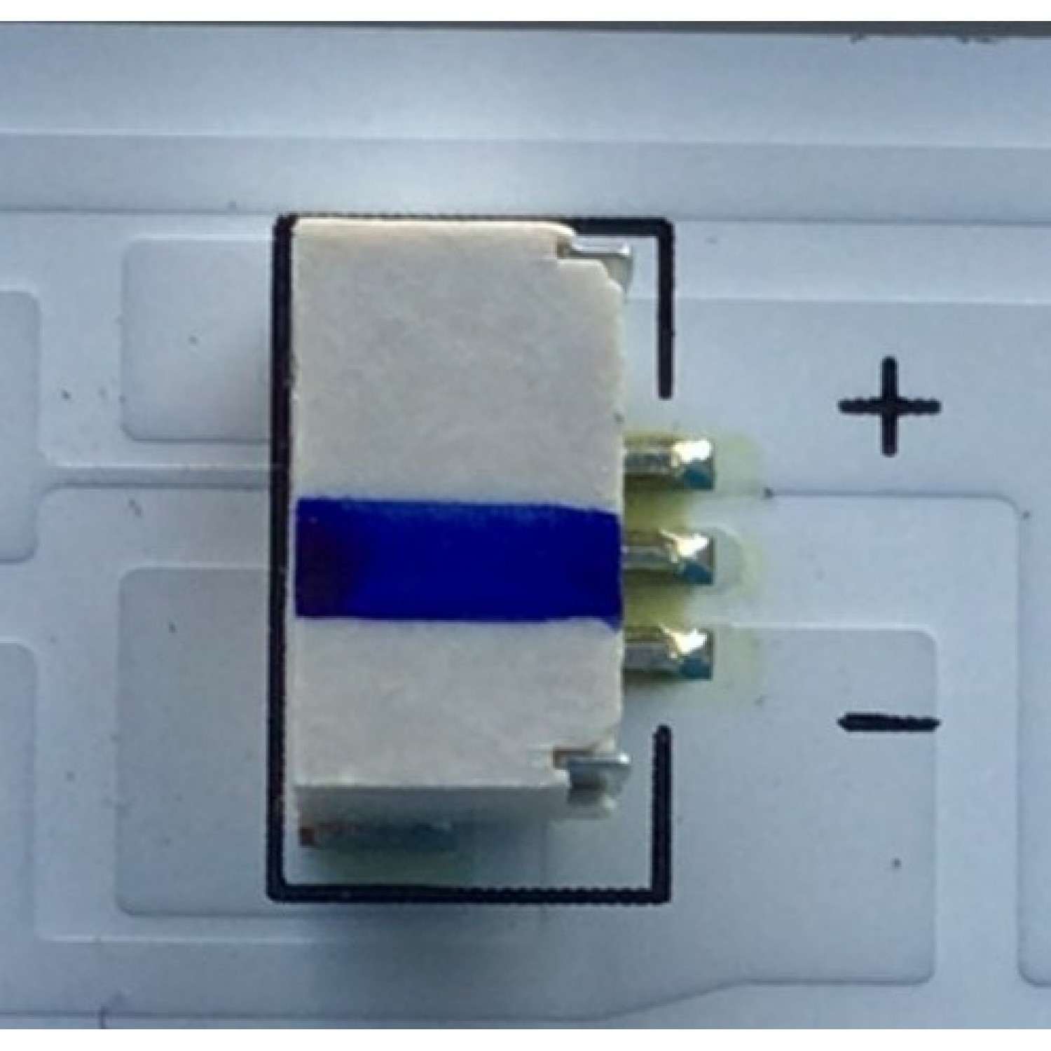 KIT DE LED'S PARA TV PHILIPS (3 PIEZAS) / NUMERO DE PARTE TCL43D9-ZC62AG-02 / TCL43D9-ZC62AG-02D / 303TC430039 / 303TC430039D / TC430M11 / 4C-LB430T-ZC7 / 210627BB05 / 2300016712 / MODELO 43PFL5765 / 43PFL5765/F8 / 43PFL5756/F7 A - Imagen 3